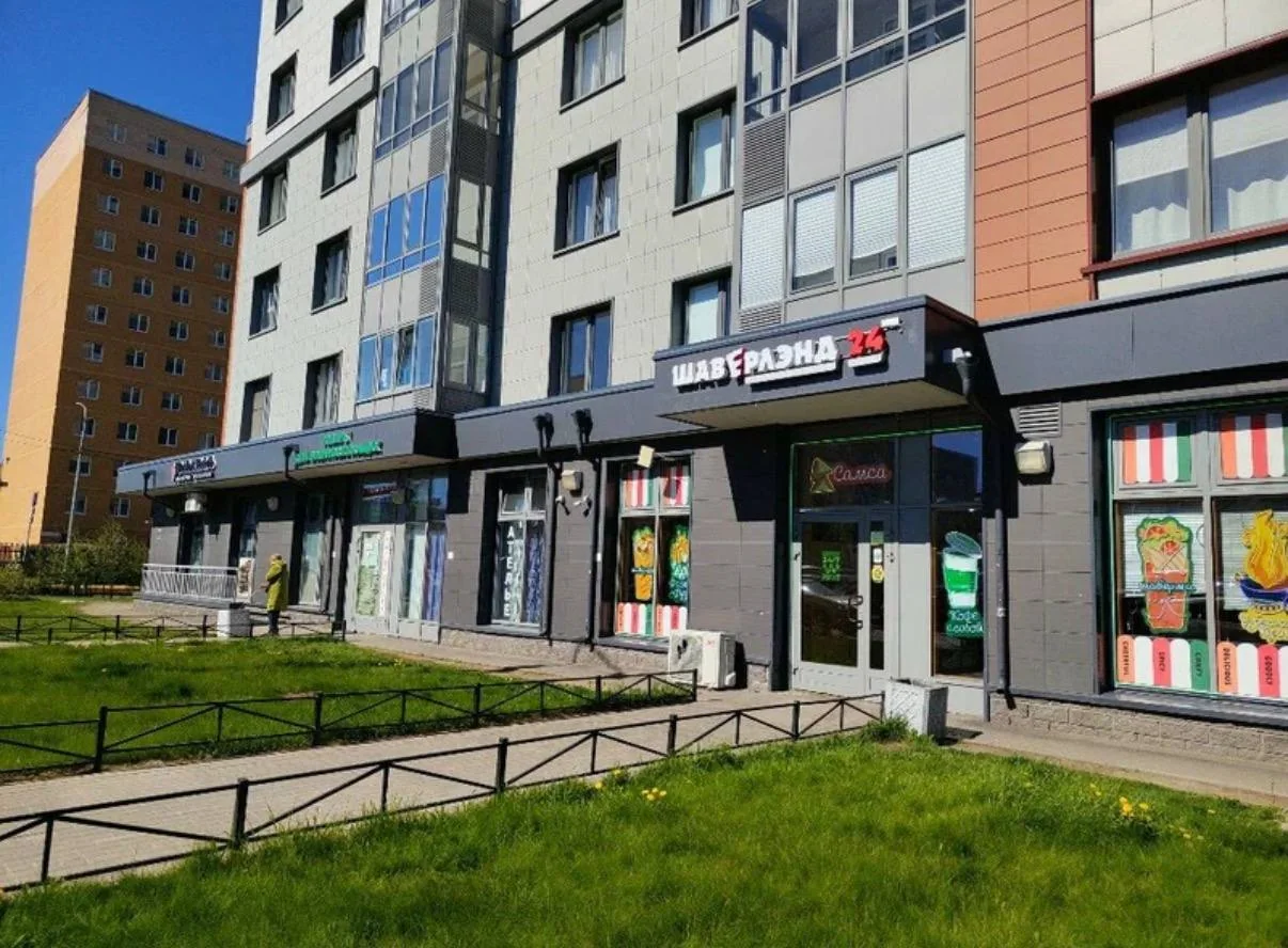 ГАБ с арендатором «Шаверленд», 52 м²